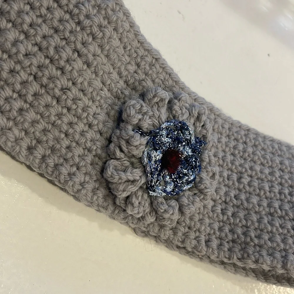 Hand knit headband